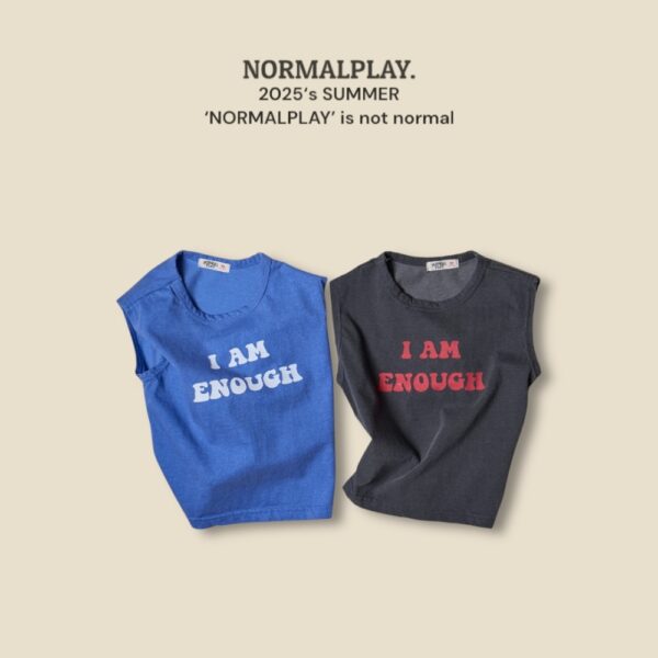 (預購) Normal play- 英文標語背心上衣