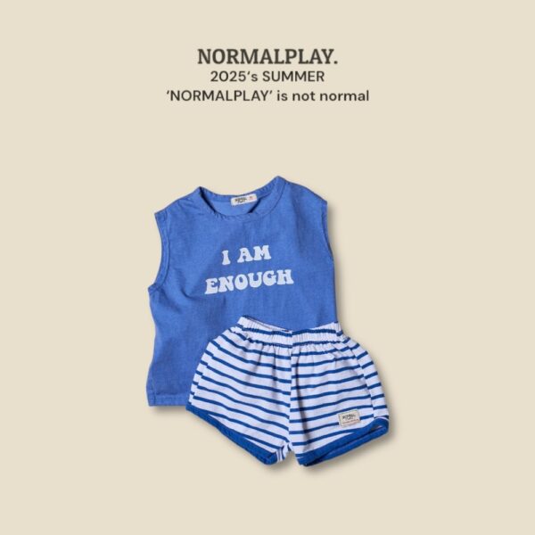 (預購) Normal play- 英文標語背心上衣