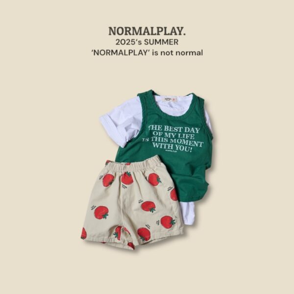 (預購) Normal play- 英文標語無袖背心上衣