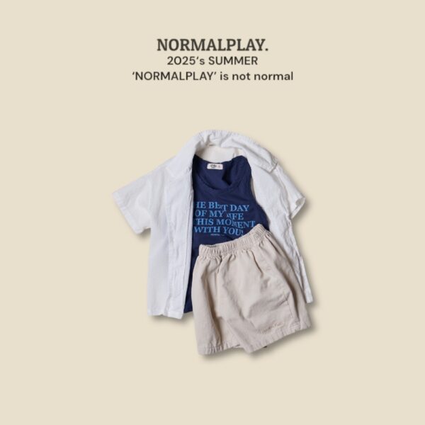 (預購) Normal play- 英文標語無袖背心上衣