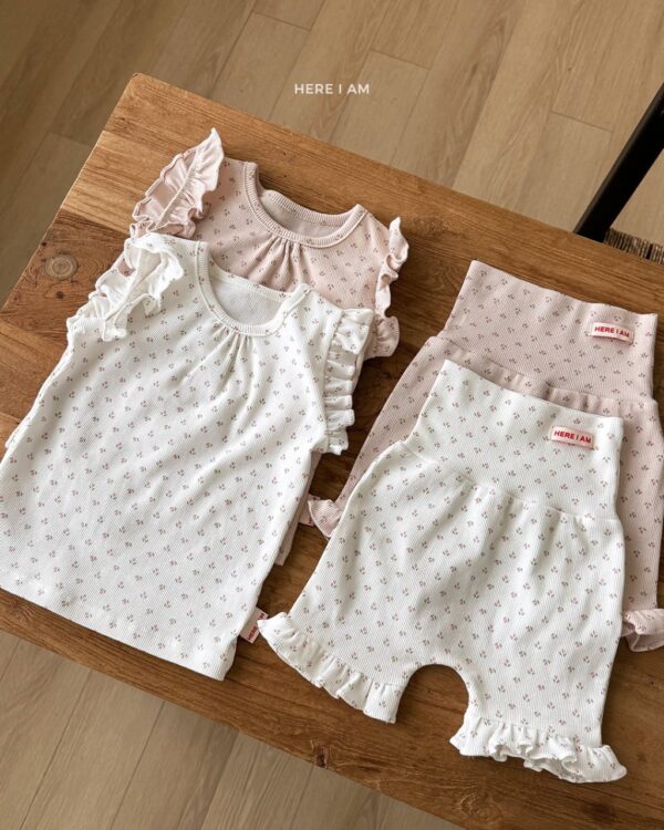 26SS 韓國童裝 滿版荷葉邊鬱金香居家套裝