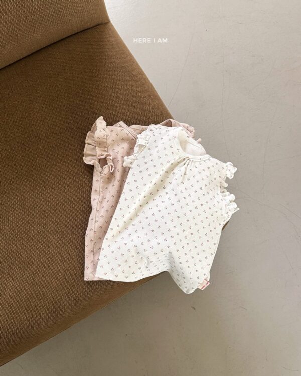 26SS 韓國童裝 滿版荷葉邊鬱金香居家套裝