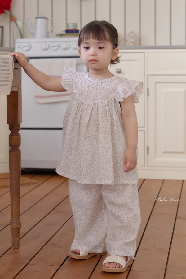 26SS 韓國童裝 碎花小飛袖套裝