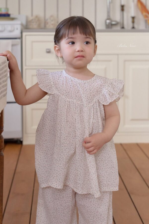 26SS 韓國童裝 碎花小飛袖套裝