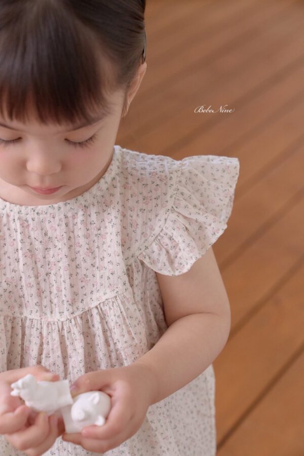 26SS 韓國童裝 碎花小飛袖套裝