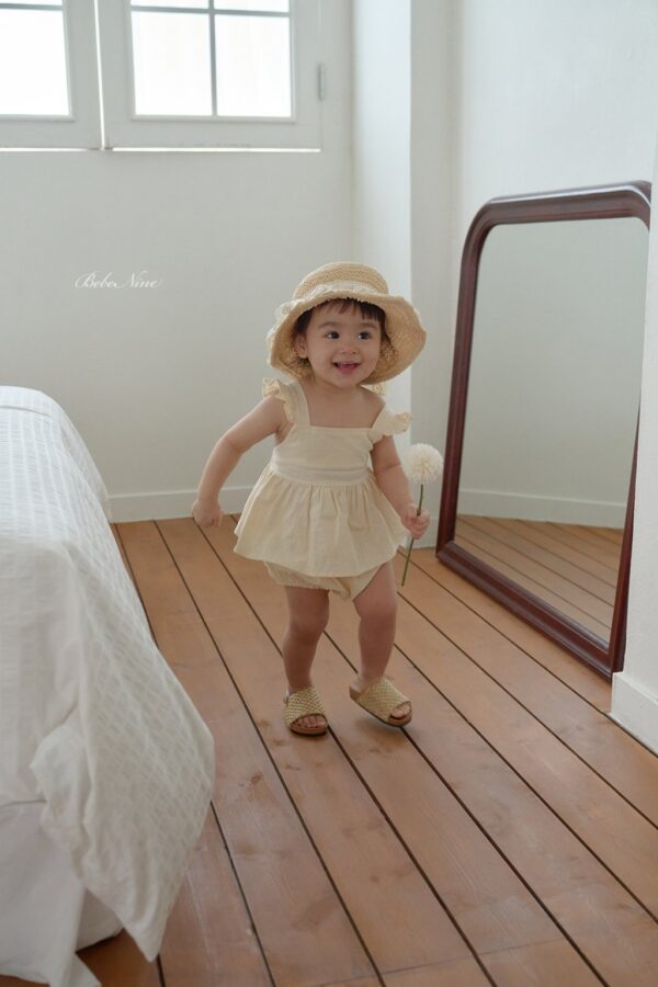 26SS 韓國童裝 小荷葉肩袖A字背心包屁褲套裝