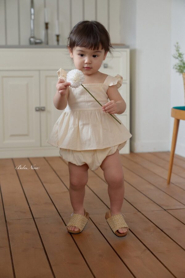 26SS 韓國童裝 小荷葉肩袖A字背心包屁褲套裝