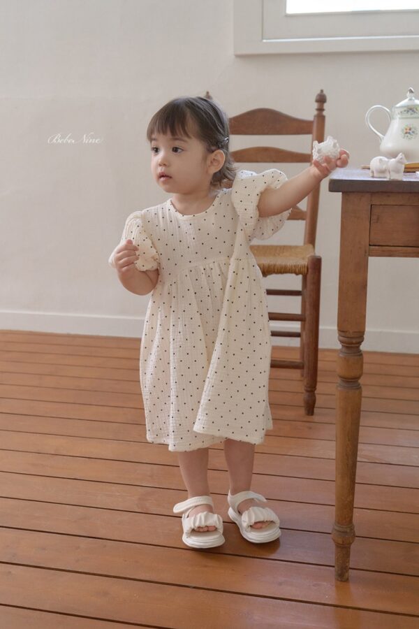 26SS 韓國童裝 圓點點小澎袖連身裙