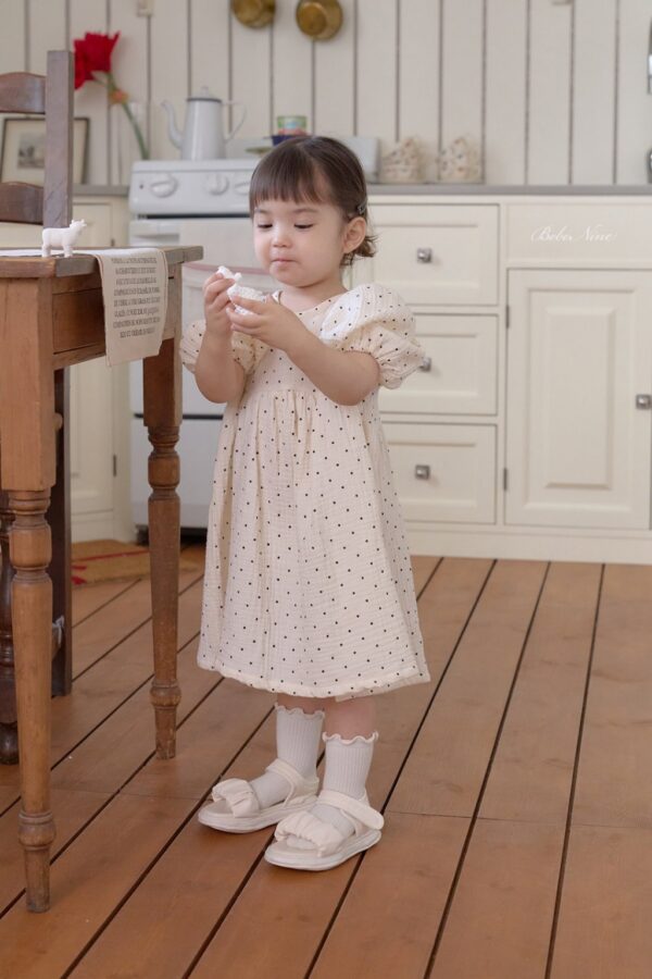 26SS 韓國童裝 圓點點小澎袖連身裙