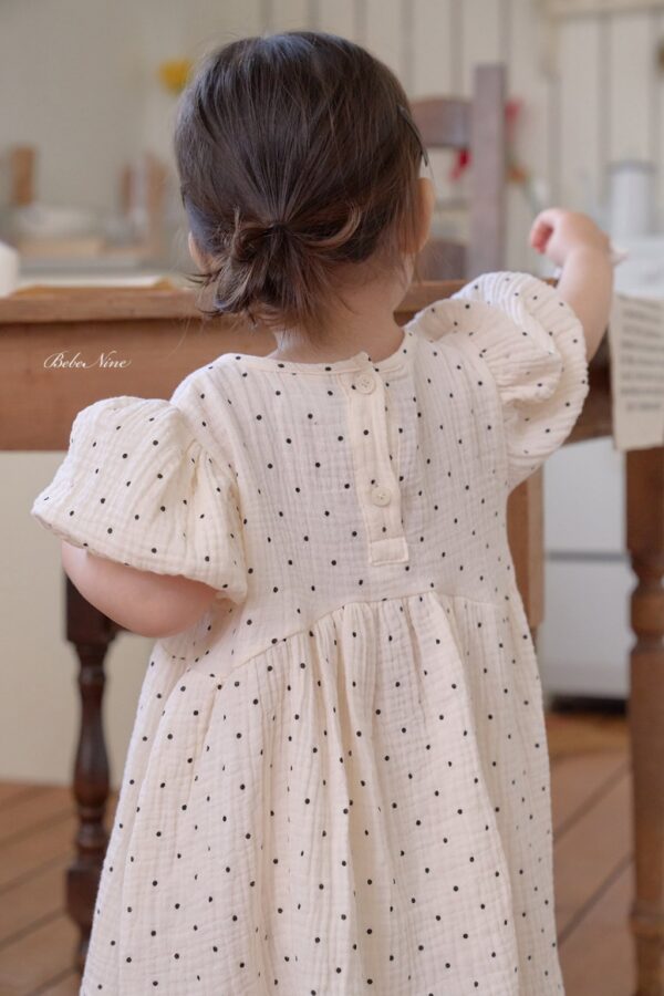 26SS 韓國童裝 圓點點小澎袖連身裙