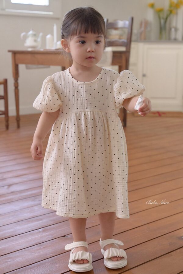 26SS 韓國童裝 圓點點小澎袖連身裙