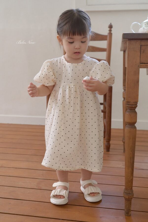26SS 韓國童裝 圓點點小澎袖連身裙