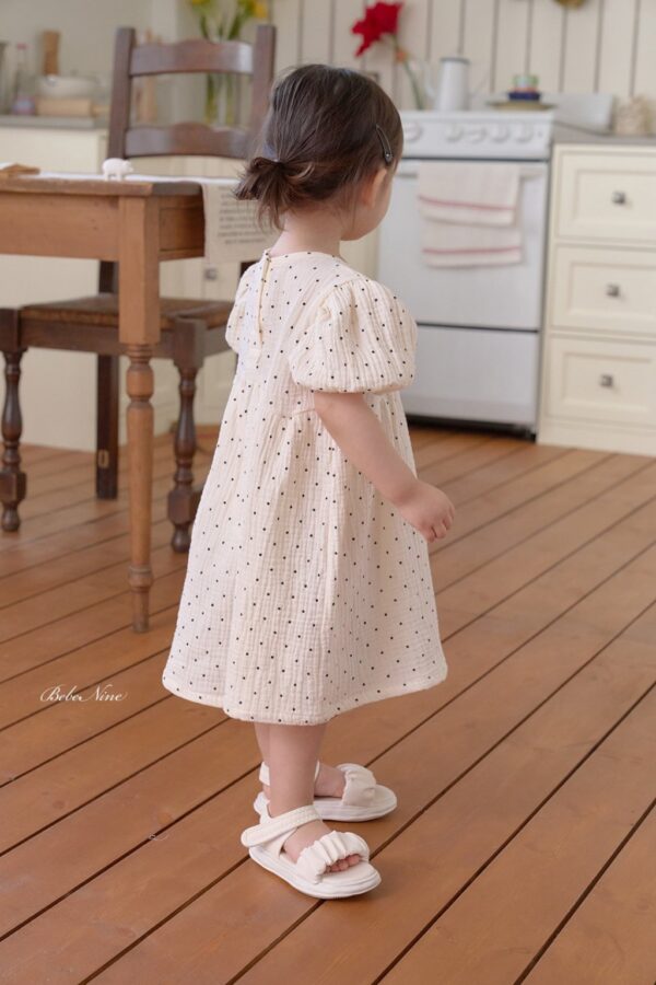 26SS 韓國童裝 圓點點小澎袖連身裙