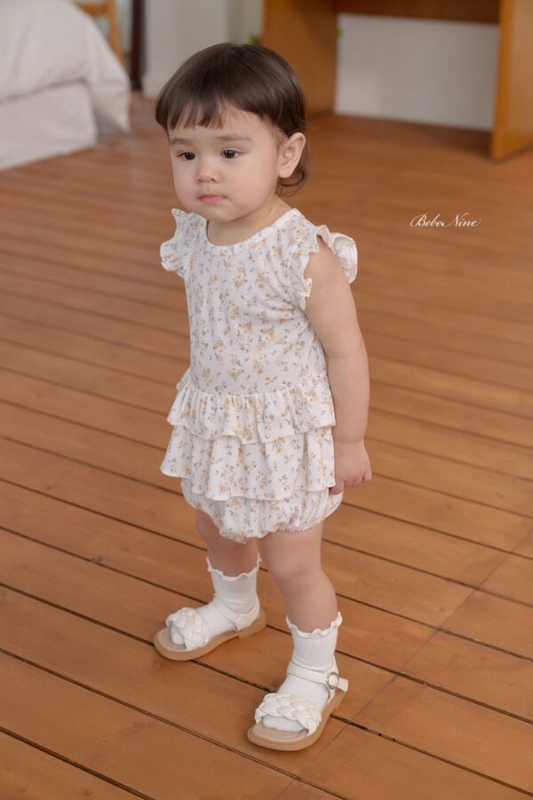 26SS 韓國童裝 小碎花蛋糕襬背心包屁褲套裝