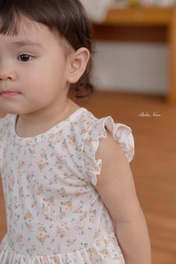 26SS 韓國童裝 小碎花蛋糕襬背心包屁褲套裝