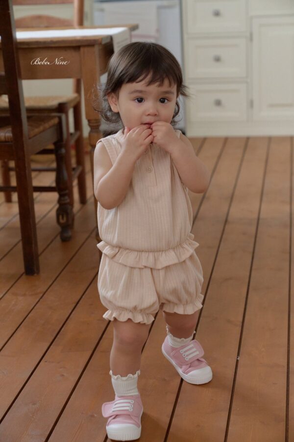 26SS 韓國童裝 直紋荷葉邊背心短褲套裝