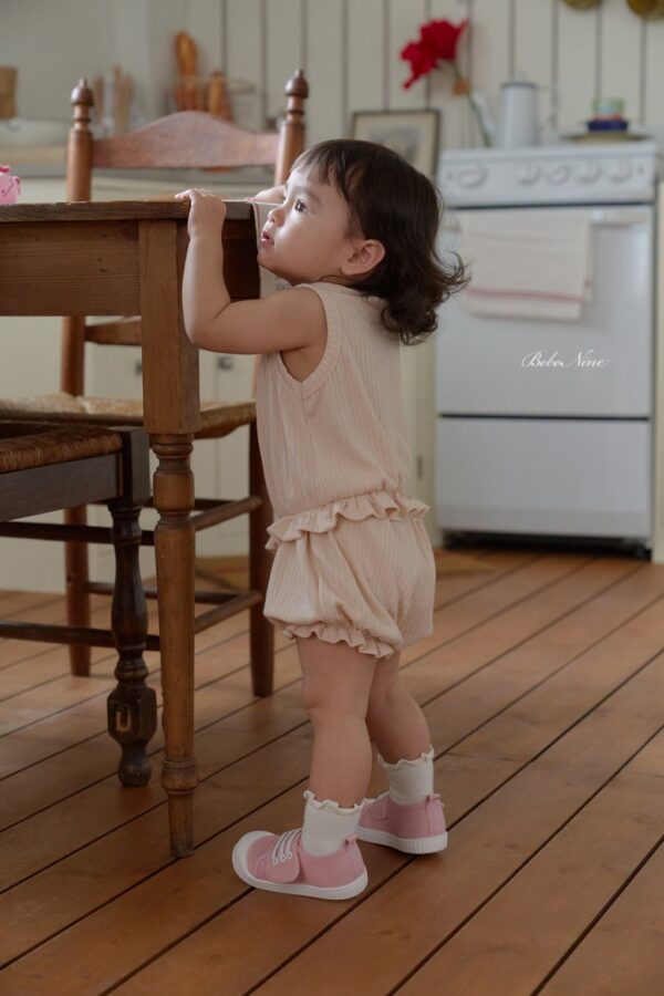 26SS 韓國童裝 直紋荷葉邊背心短褲套裝