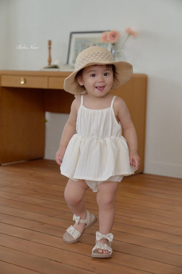 26SS 韓國童裝 格紋抓褶寬襬背心包屁