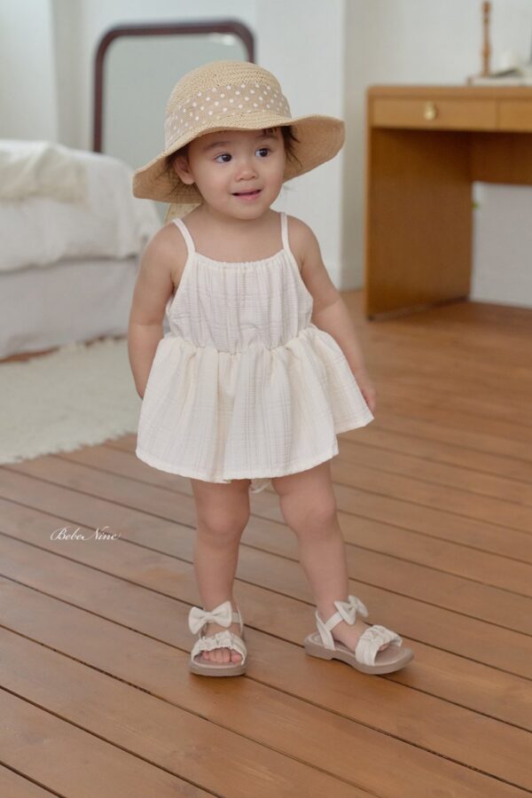 26SS 韓國童裝 格紋抓褶寬襬背心包屁