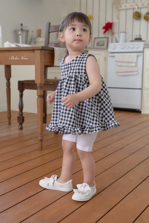 26SS 韓國童裝 格紋荷葉邊寬襬背心上衣