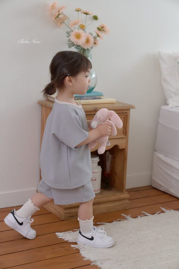 26SS 韓國童裝 鬆餅格鈕扣上下套裝