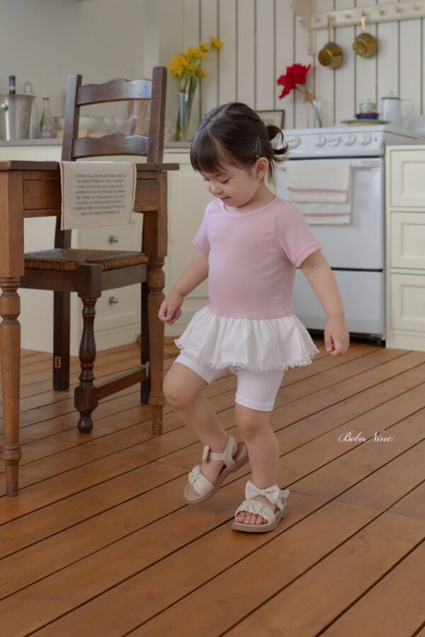 26SS 韓國童裝 波浪寬擺拼色圓領上衣