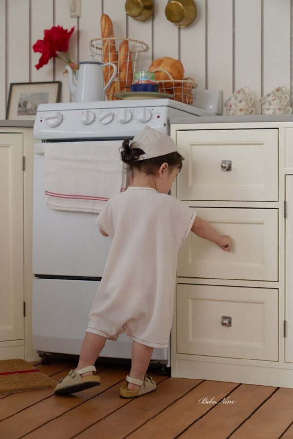 26SS 韓國童裝 方口袋縫線邊排扣連身套裝