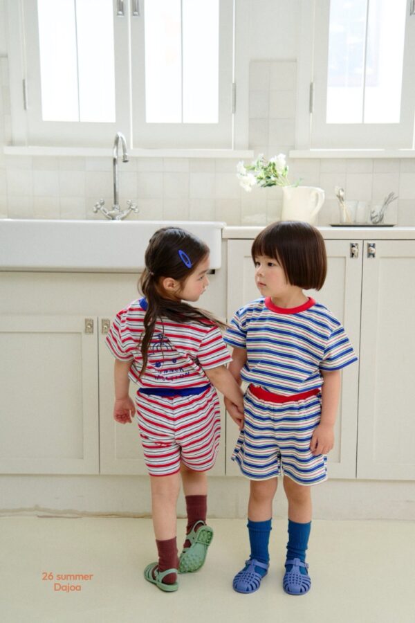 26SS 韓國童裝 橫條紋圓領拚色上下套裝
