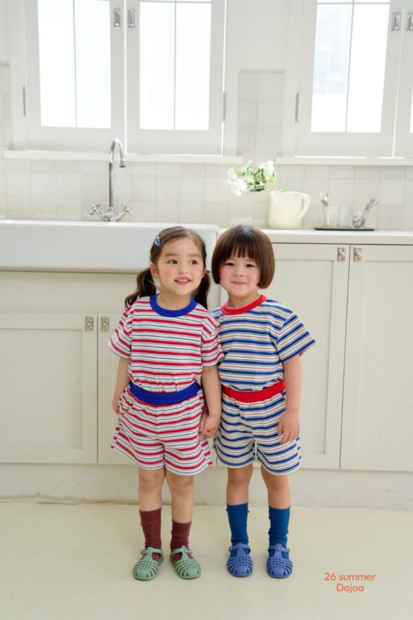 26SS 韓國童裝 橫條紋圓領拚色上下套裝