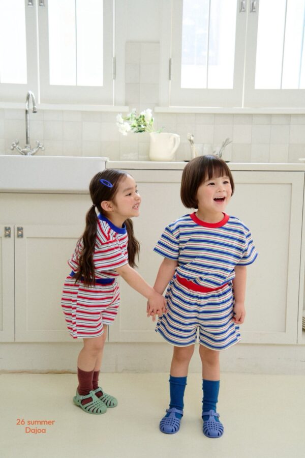 26SS 韓國童裝 橫條紋圓領拚色上下套裝