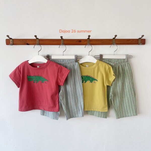 26SS 韓國童裝 鱷魚上衣直條紋長褲套裝