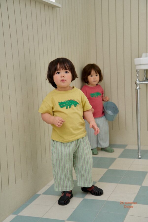 26SS 韓國童裝 鱷魚上衣直條紋長褲套裝