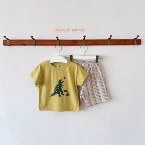 26SS 韓國童裝 噴火恐龍上衣直條紋短褲套裝