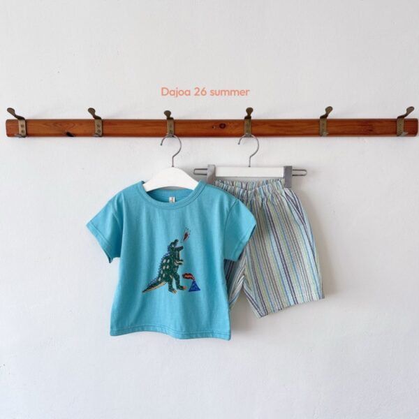 26SS 韓國童裝 噴火恐龍上衣直條紋短褲套裝