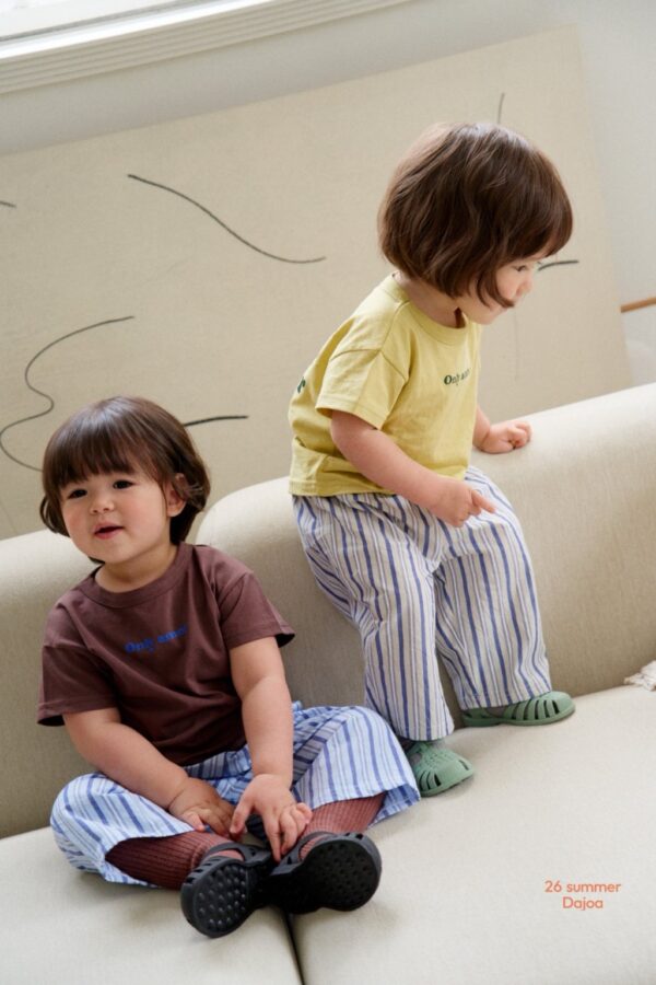 26SS 韓國童裝 ONLY AMOR短袖上衣直條紋長寬褲套裝