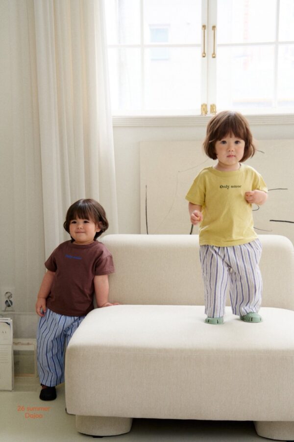 26SS 韓國童裝 ONLY AMOR短袖上衣直條紋長寬褲套裝