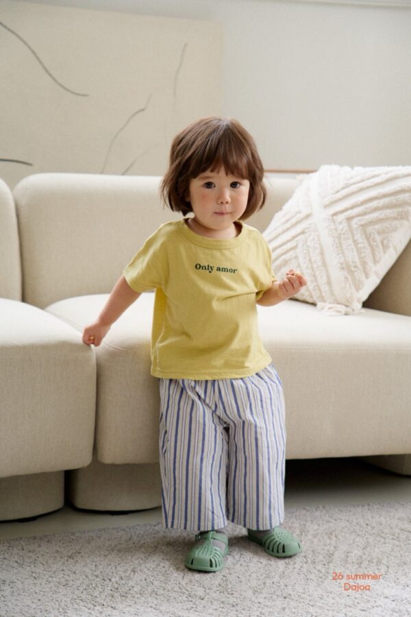 26SS 韓國童裝 ONLY AMOR短袖上衣直條紋長寬褲套裝