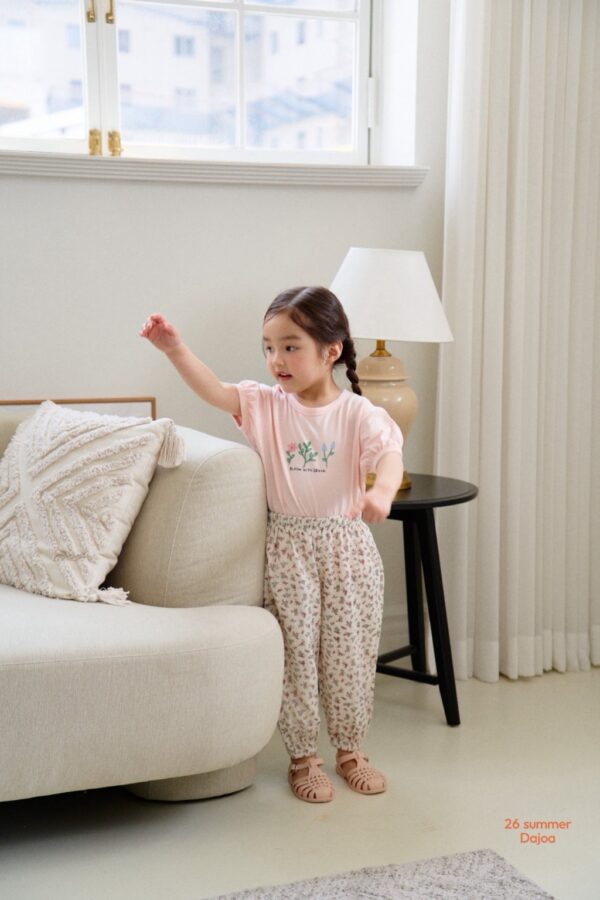 26SS 韓國童裝 三朵小花上衣碎花長褲套裝