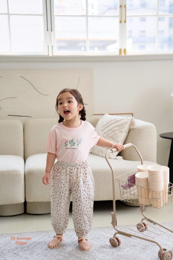 26SS 韓國童裝 三朵小花上衣碎花長褲套裝