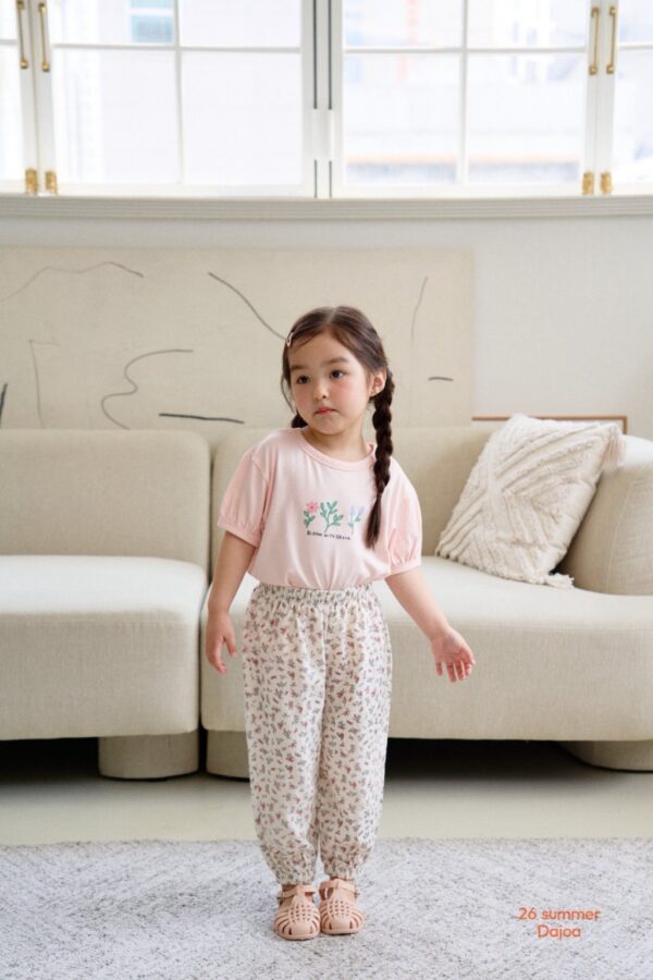 26SS 韓國童裝 三朵小花上衣碎花長褲套裝