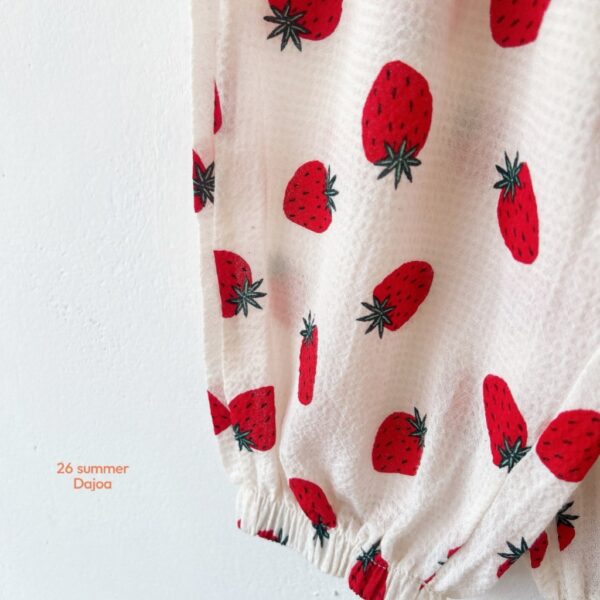 26SS 韓國童裝 大草莓上衣滿版草莓長褲套裝