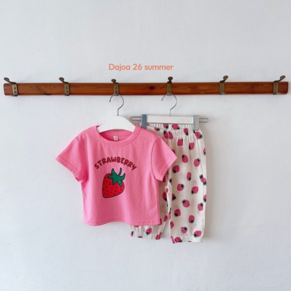 26SS 韓國童裝 大草莓上衣滿版草莓長褲套裝
