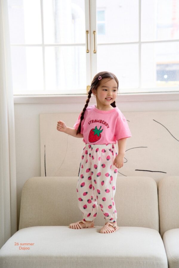 26SS 韓國童裝 大草莓上衣滿版草莓長褲套裝