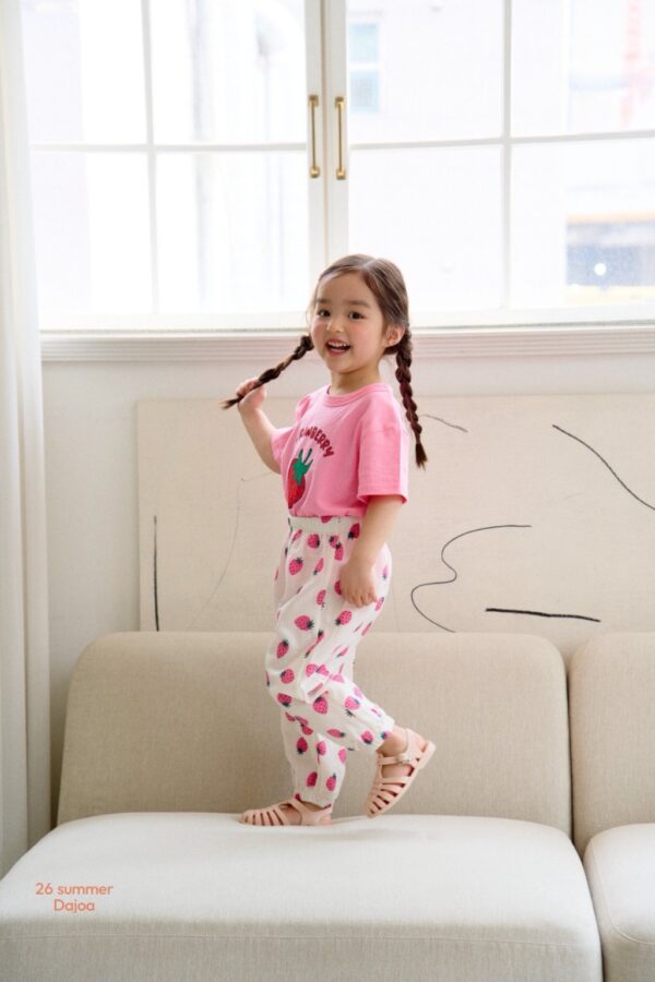 26SS 韓國童裝 大草莓上衣滿版草莓長褲套裝