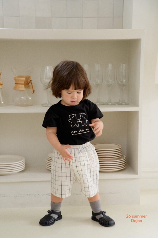 26SS 韓國童裝 線條小熊上衣格子短褲套裝