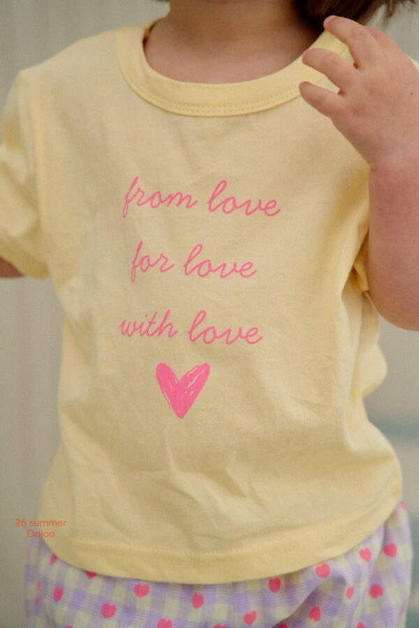 26SS 韓國童裝 甜蜜愛心上衣滿版心縮口長褲套裝