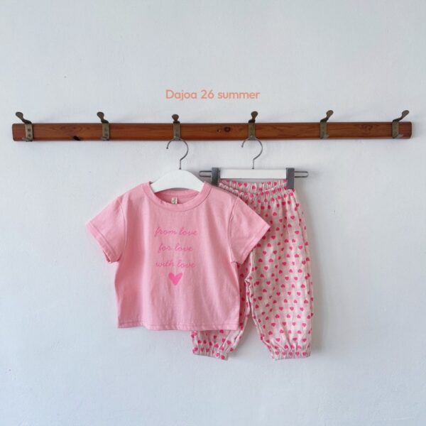 26SS 韓國童裝 甜蜜愛心上衣滿版心縮口長褲套裝