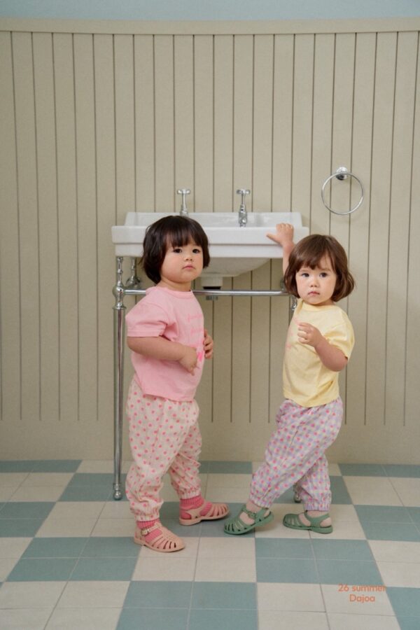 26SS 韓國童裝 甜蜜愛心上衣滿版心縮口長褲套裝